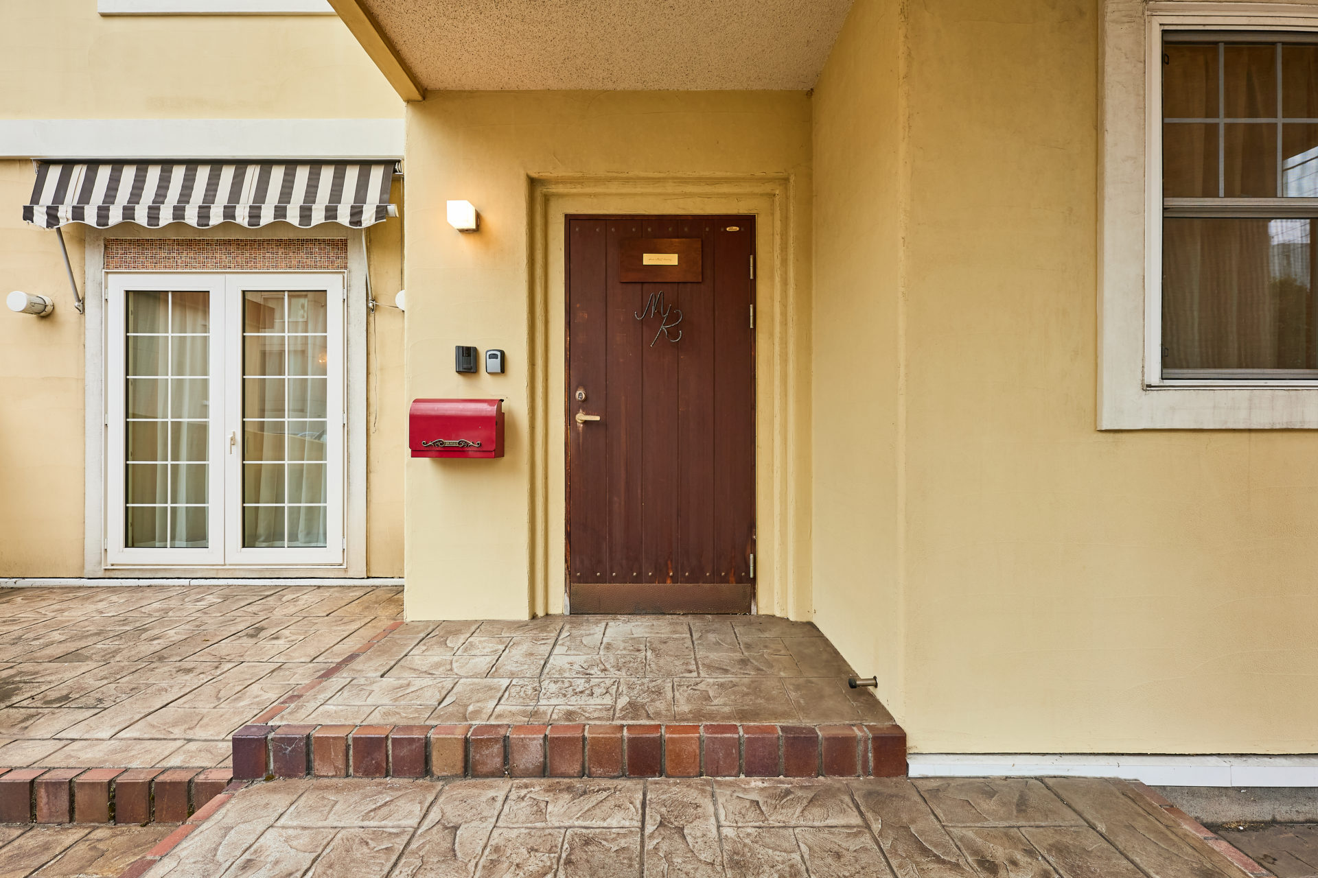 deco MK living　玄関