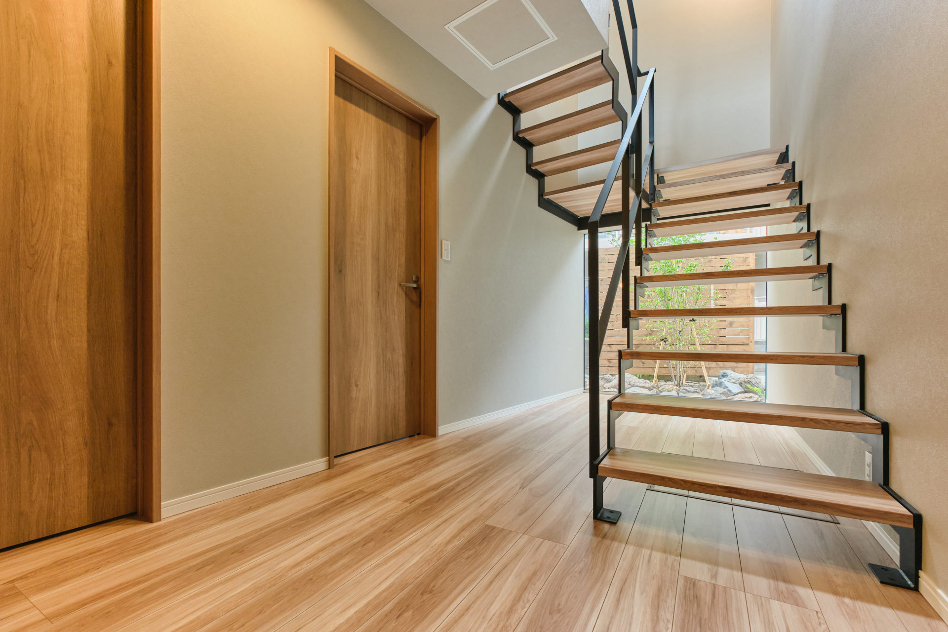 サウナスタイルサッポロ1階階段