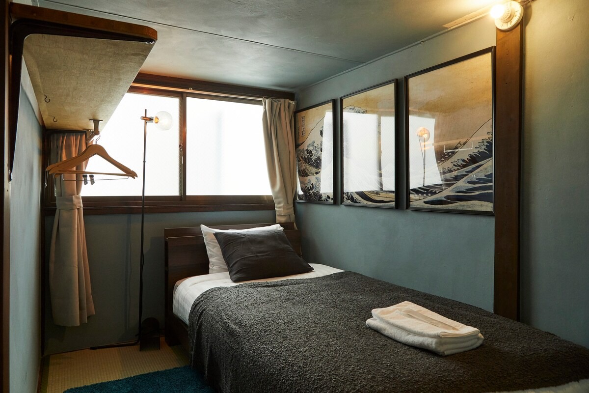 「日進月歩」寝室